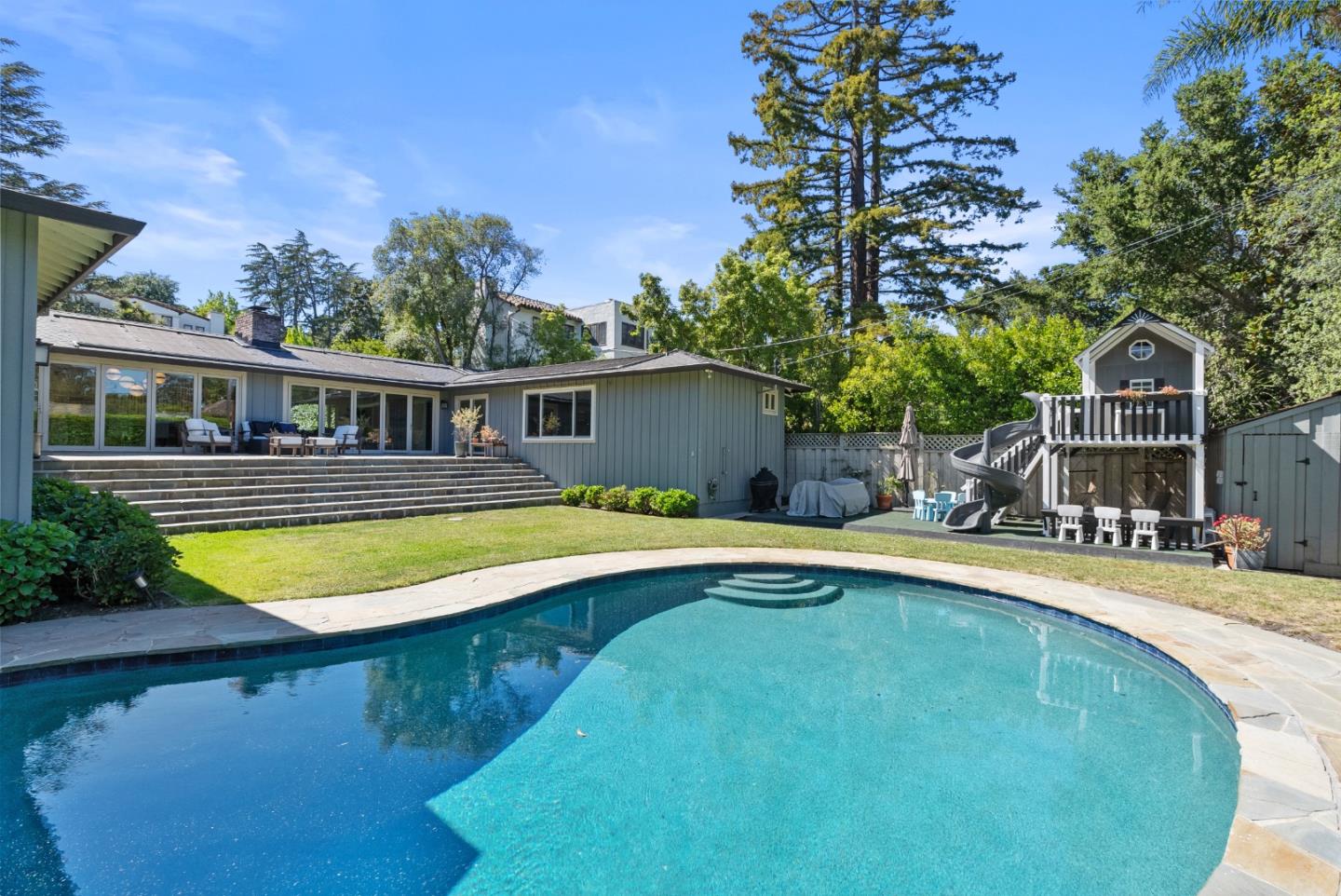 Detail Gallery Image 39 of 48 For 430 Hillsborough Blvd, San Mateo,  CA 94402 - 4 Beds | 3/1 Baths