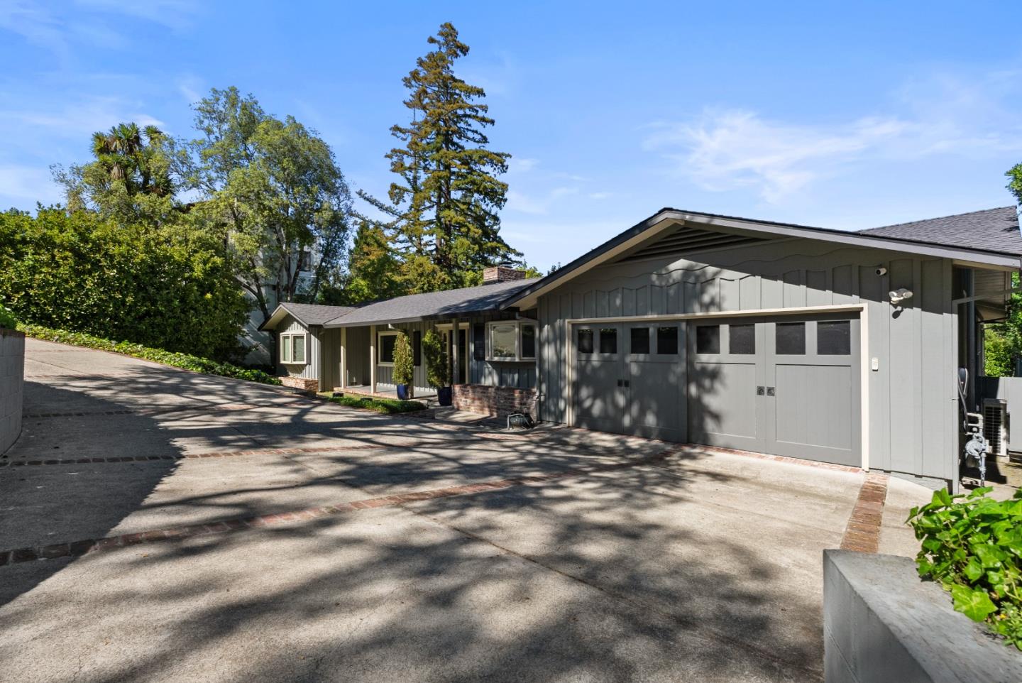 Detail Gallery Image 43 of 48 For 430 Hillsborough Blvd, San Mateo,  CA 94402 - 4 Beds | 3/1 Baths