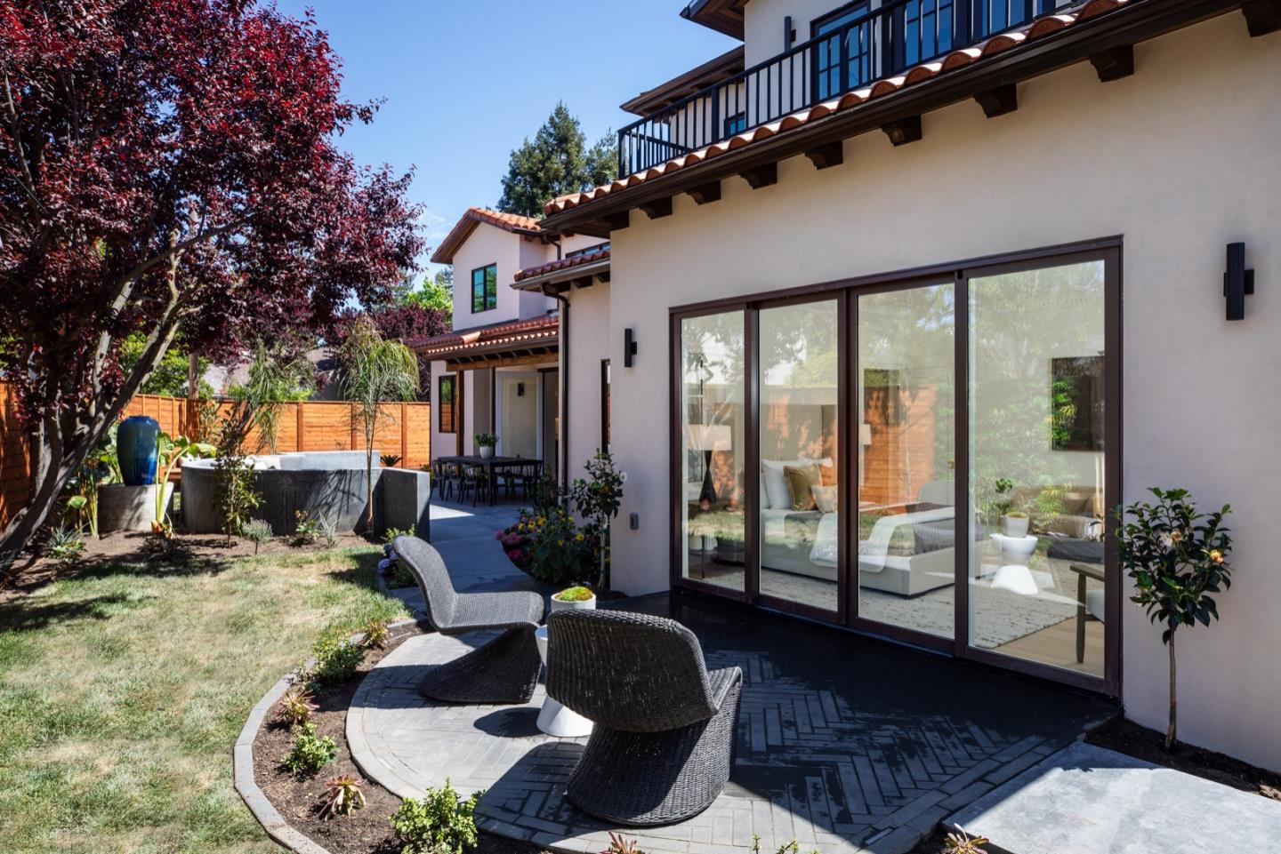 Detail Gallery Image 20 of 21 For 2034 Washington Ave, Redwood City,  CA 94061 - 4 Beds | 4 Baths