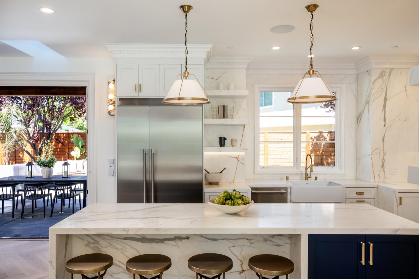 Detail Gallery Image 6 of 21 For 2034 Washington Ave, Redwood City,  CA 94061 - 4 Beds | 4 Baths