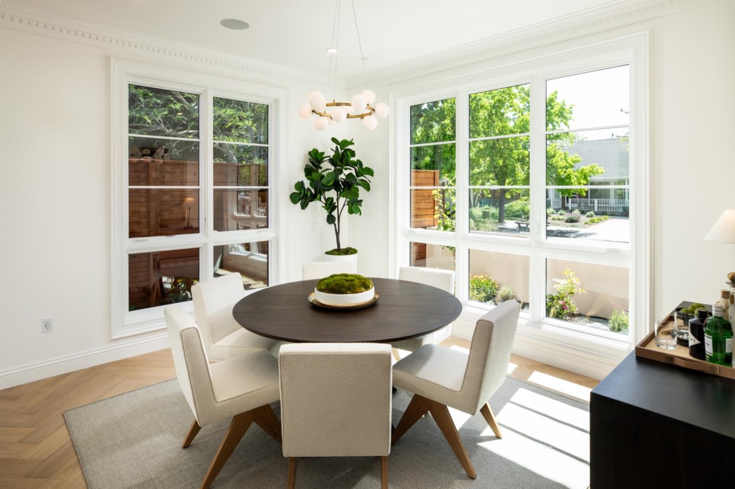 Detail Gallery Image 8 of 21 For 2034 Washington Ave, Redwood City,  CA 94061 - 4 Beds | 4 Baths