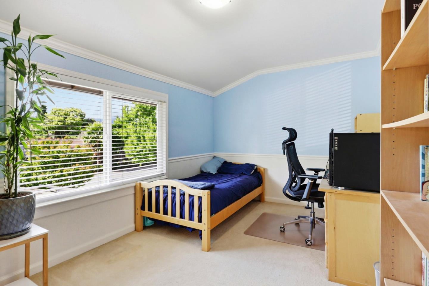 Detail Gallery Image 13 of 27 For 4029 Ross Park Dr, San Jose,  CA 95118 - 4 Beds | 2/1 Baths