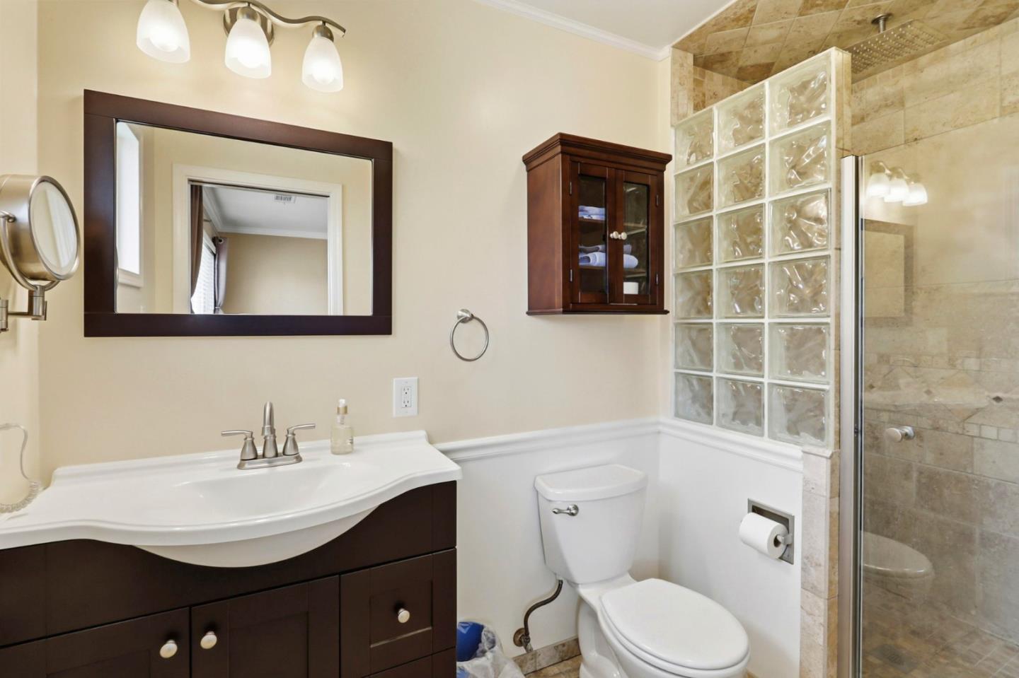 Detail Gallery Image 19 of 27 For 4029 Ross Park Dr, San Jose,  CA 95118 - 4 Beds | 2/1 Baths