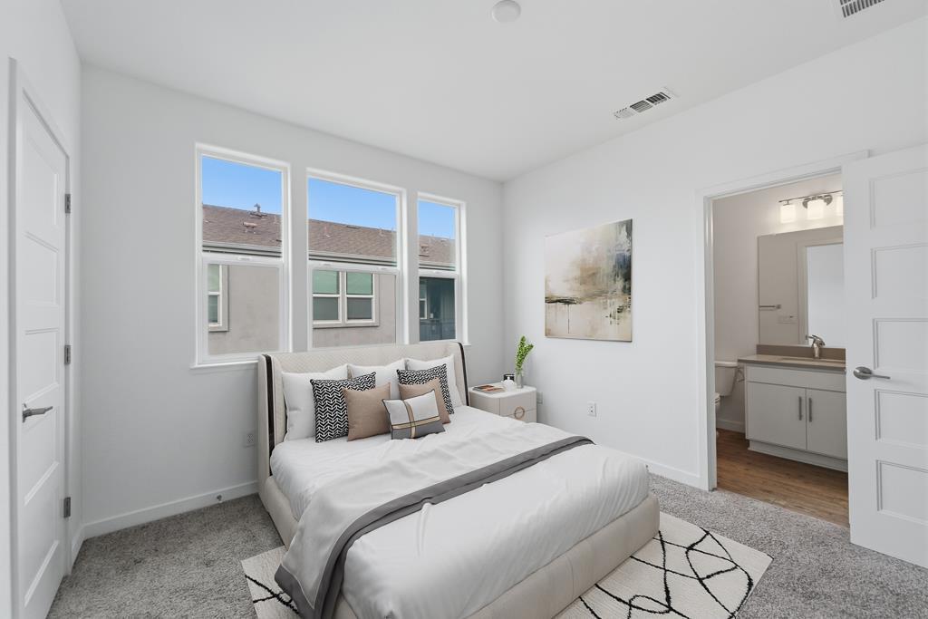 Detail Gallery Image 12 of 31 For 1863 Dobbin Dr, San Jose,  CA 95133 - 3 Beds | 3 Baths