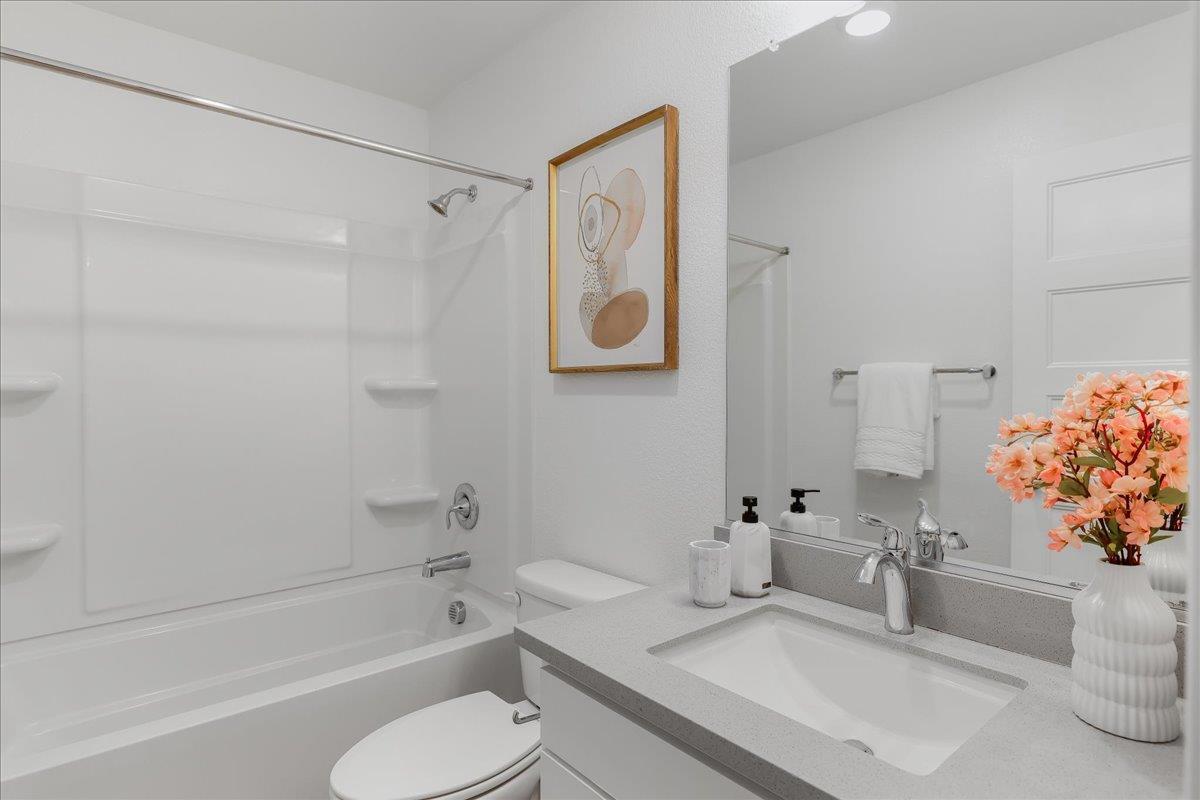 Detail Gallery Image 8 of 31 For 1863 Dobbin Dr, San Jose,  CA 95133 - 3 Beds | 3 Baths