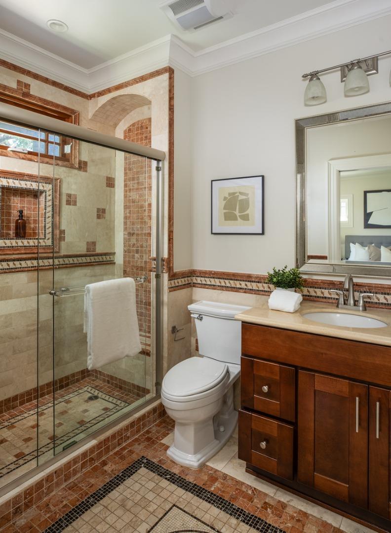 Detail Gallery Image 11 of 19 For 112 Wildwood Ave, San Carlos,  CA 94070 - 4 Beds | 3/1 Baths