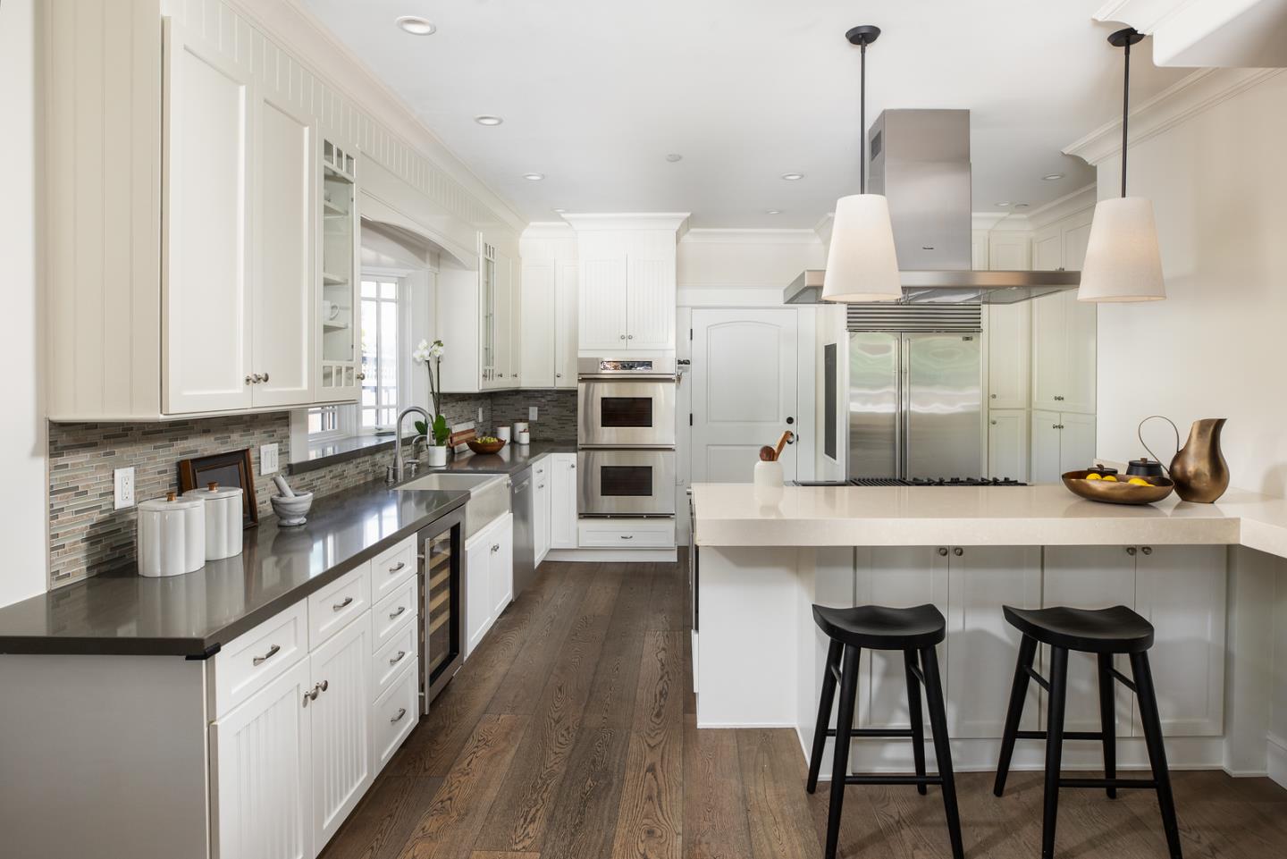 Detail Gallery Image 5 of 19 For 112 Wildwood Ave, San Carlos,  CA 94070 - 4 Beds | 3/1 Baths