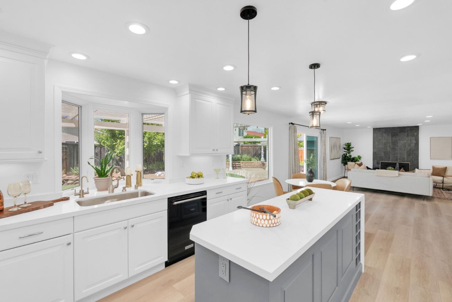 Detail Gallery Image 13 of 51 For 197 Giddings Ct, San Jose,  CA 95139 - 4 Beds | 2/1 Baths