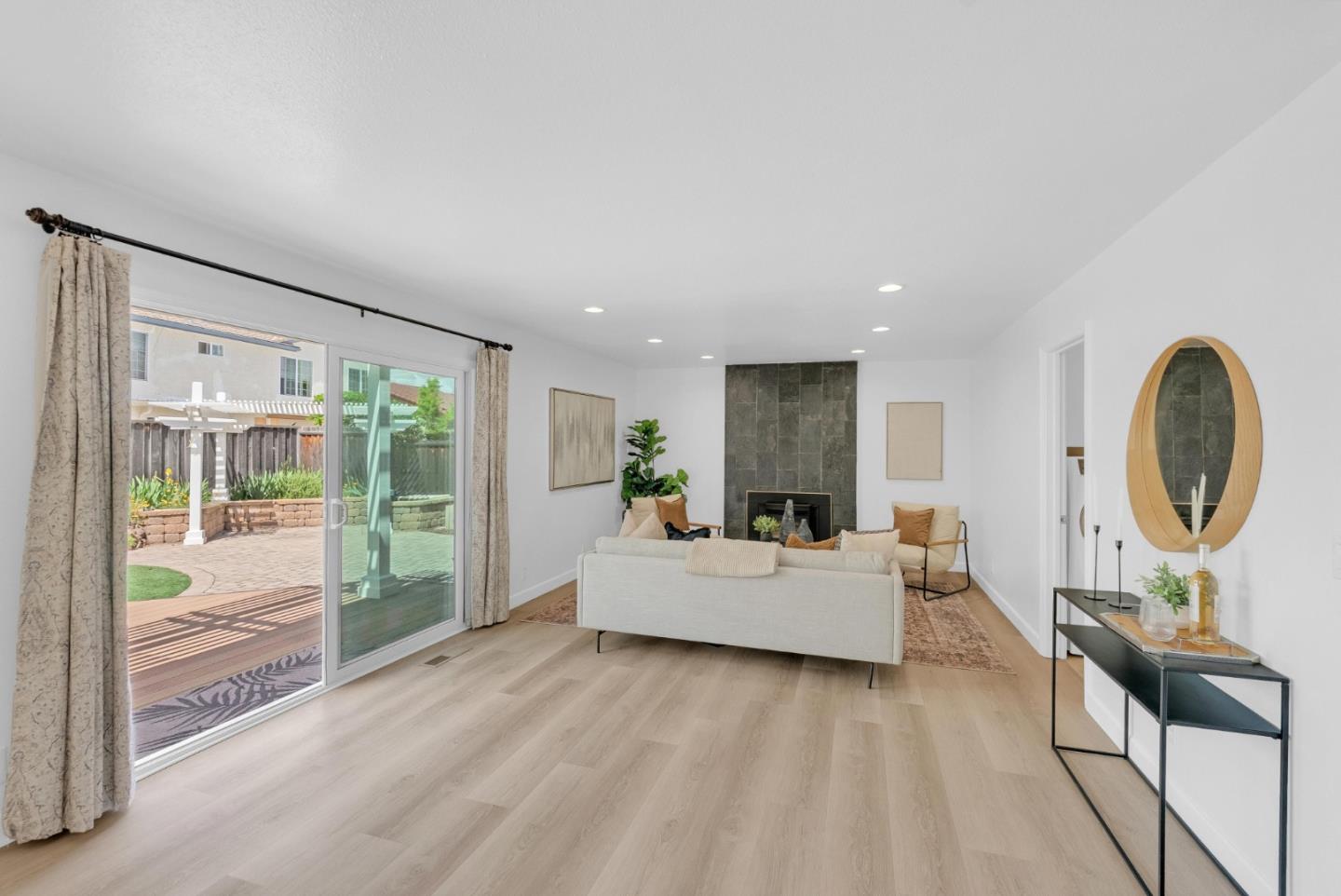 Detail Gallery Image 17 of 51 For 197 Giddings Ct, San Jose,  CA 95139 - 4 Beds | 2/1 Baths