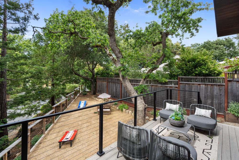 Detail Gallery Image 12 of 31 For 141 Lake Rd, Portola Valley,  CA 94028 - 4 Beds | 5 Baths