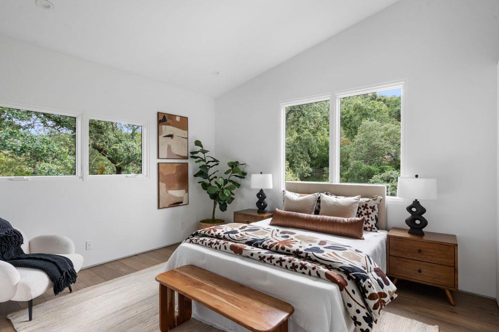 Detail Gallery Image 25 of 31 For 141 Lake Rd, Portola Valley,  CA 94028 - 4 Beds | 5 Baths