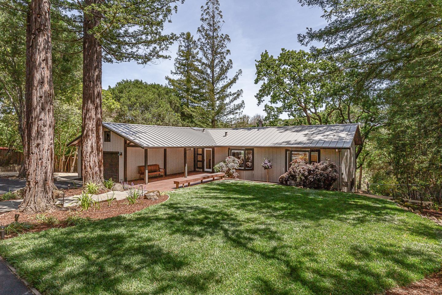 1121 HARRIET Street, Palo Alto, CA, 94301
