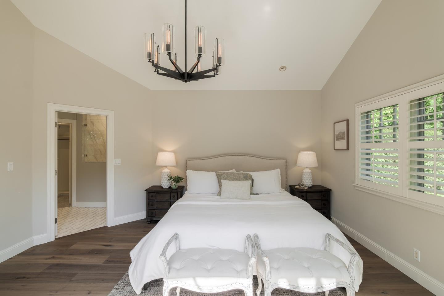 Detail Gallery Image 19 of 49 For 1205 Woodland Ave, Menlo Park,  CA 94025 - 5 Beds | 3 Baths