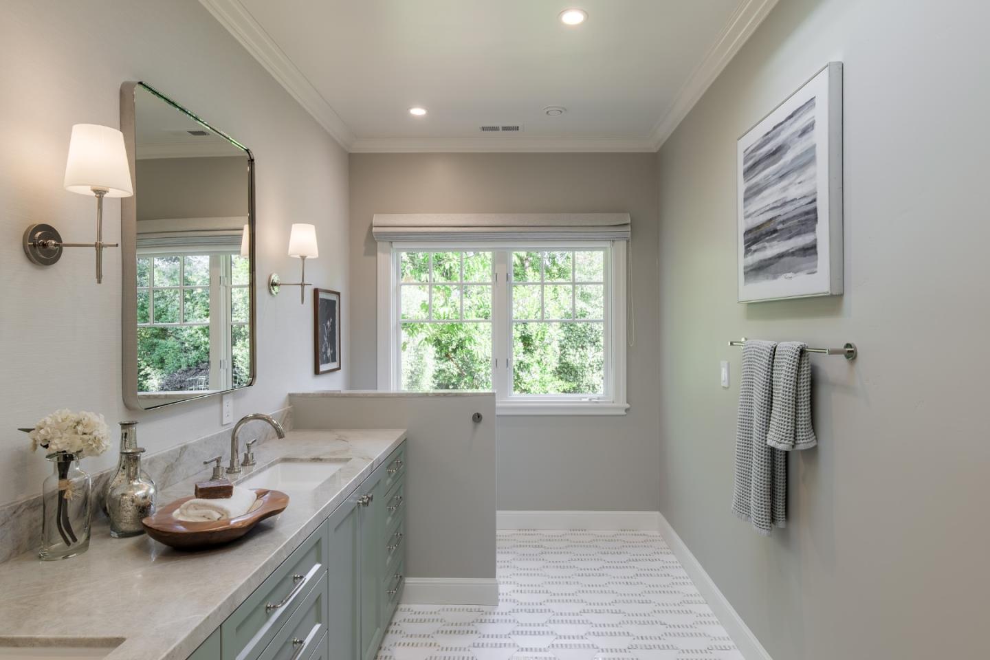 Detail Gallery Image 20 of 49 For 1205 Woodland Ave, Menlo Park,  CA 94025 - 5 Beds | 3 Baths