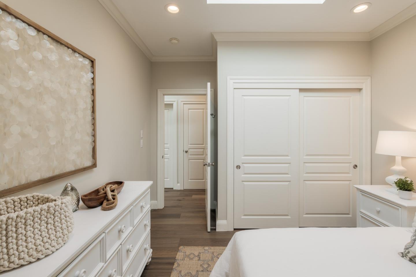 Detail Gallery Image 27 of 49 For 1205 Woodland Ave, Menlo Park,  CA 94025 - 5 Beds | 3 Baths