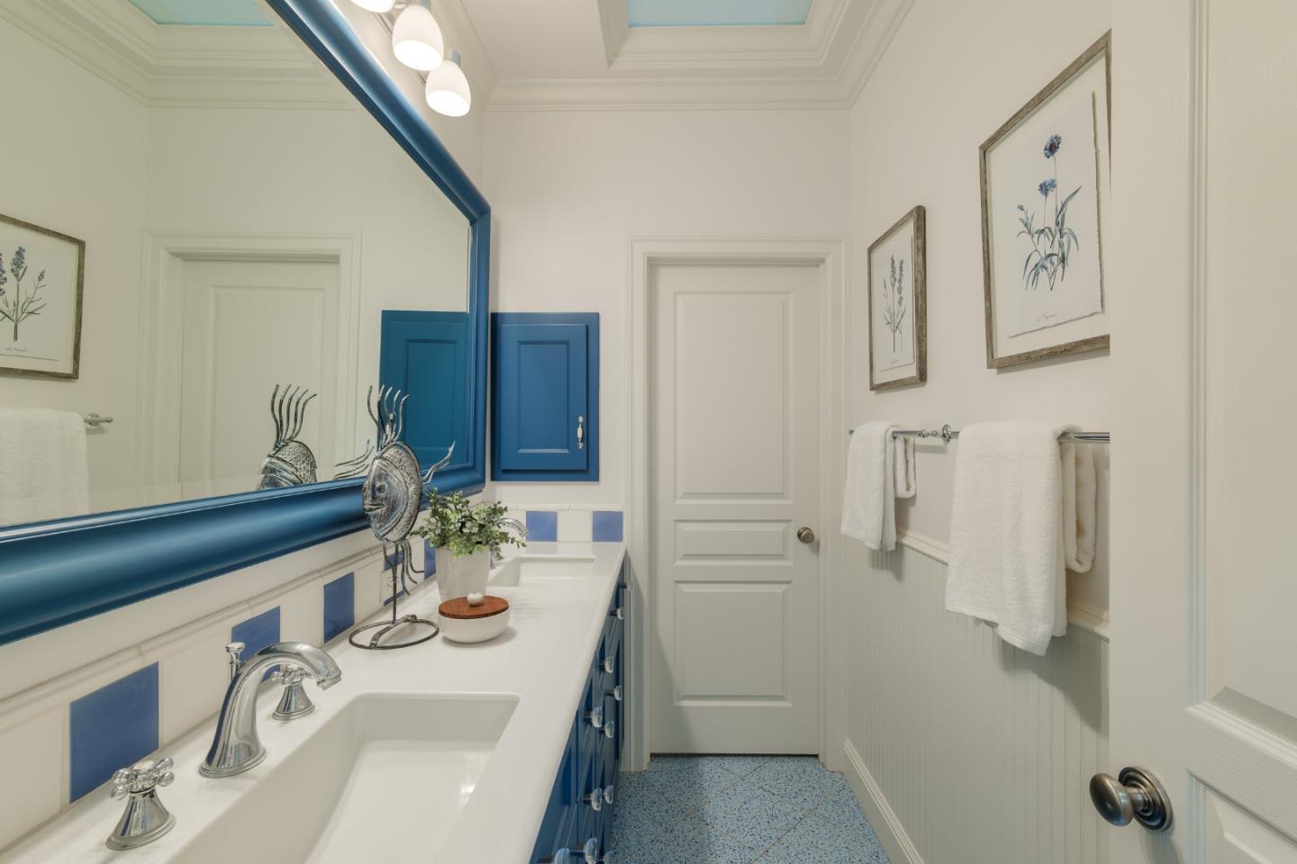 Detail Gallery Image 31 of 49 For 1205 Woodland Ave, Menlo Park,  CA 94025 - 5 Beds | 3 Baths