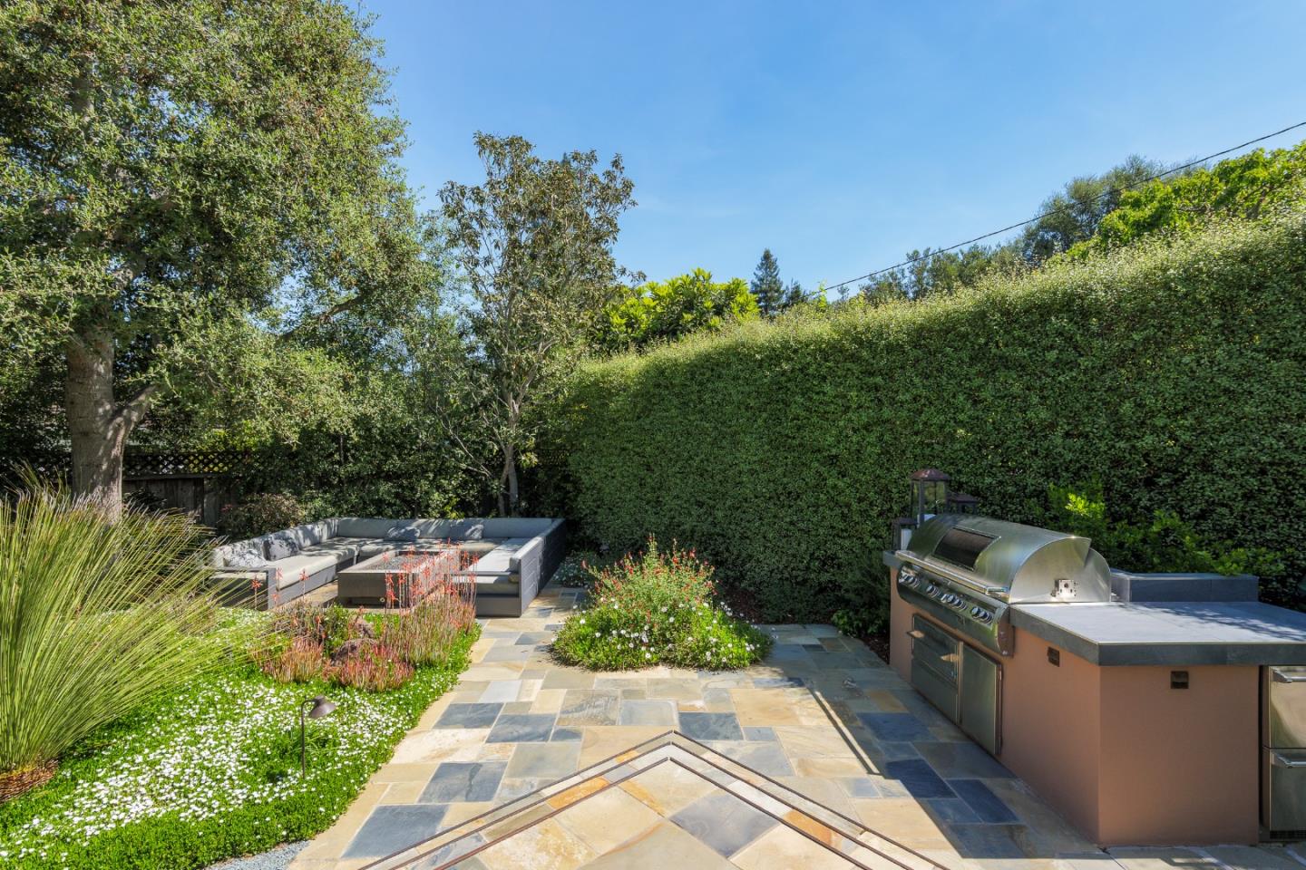 Detail Gallery Image 44 of 49 For 1205 Woodland Ave, Menlo Park,  CA 94025 - 5 Beds | 3 Baths