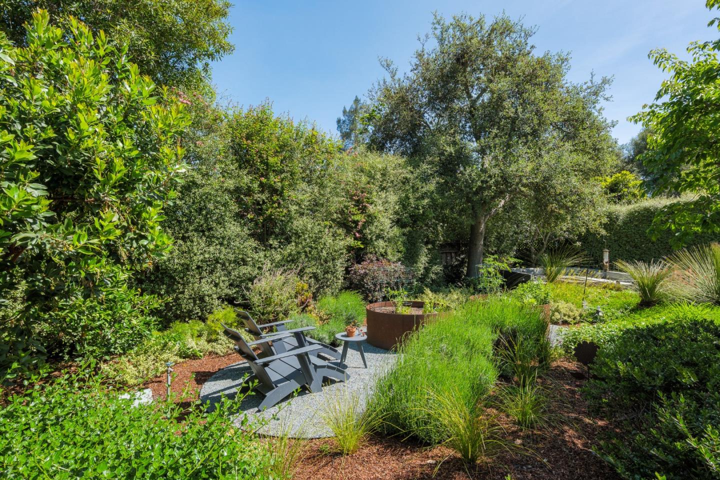 Detail Gallery Image 46 of 49 For 1205 Woodland Ave, Menlo Park,  CA 94025 - 5 Beds | 3 Baths