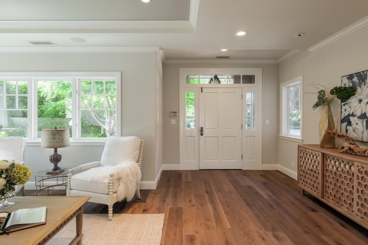 Detail Gallery Image 6 of 49 For 1205 Woodland Ave, Menlo Park,  CA 94025 - 5 Beds | 3 Baths