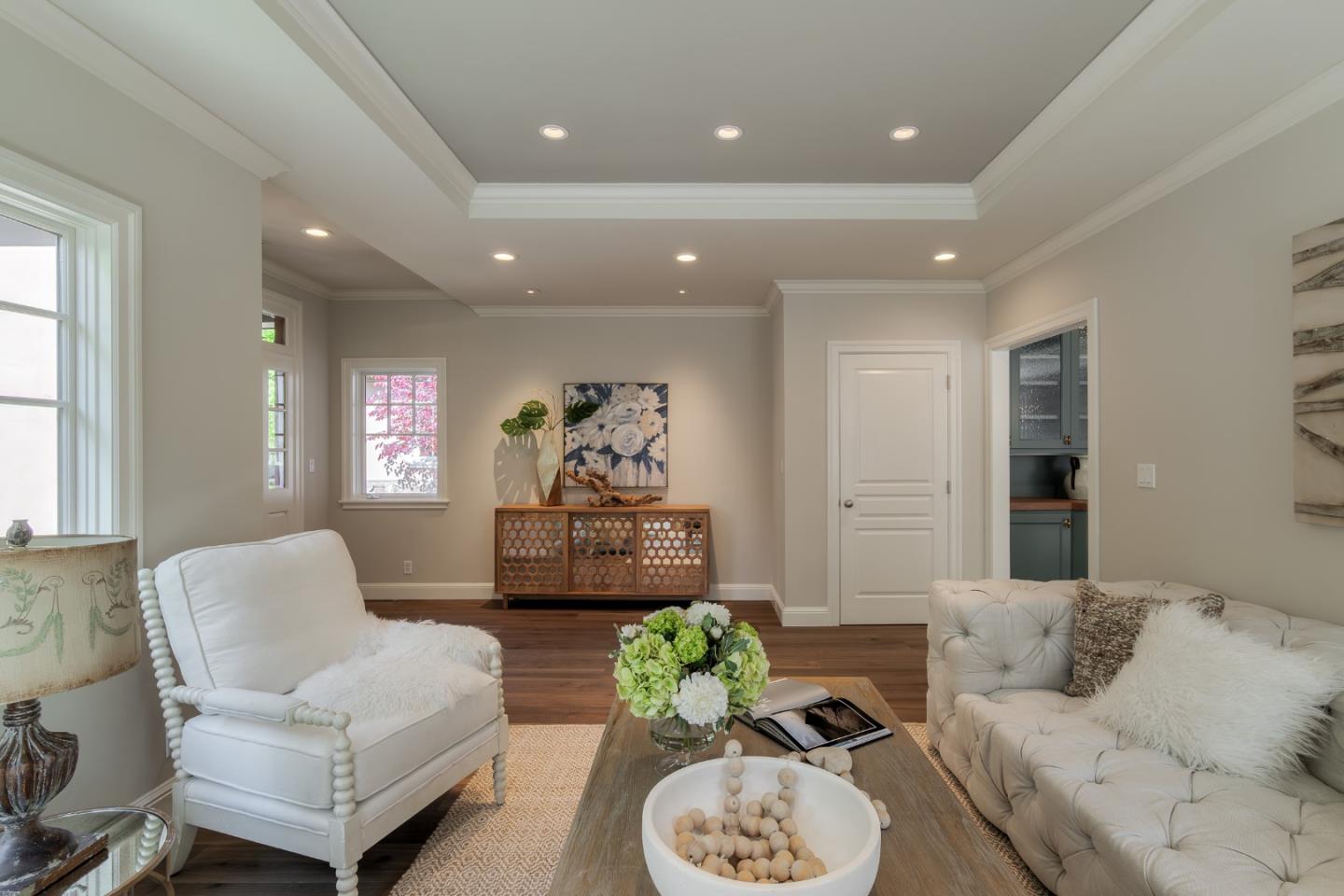 Detail Gallery Image 7 of 49 For 1205 Woodland Ave, Menlo Park,  CA 94025 - 5 Beds | 3 Baths