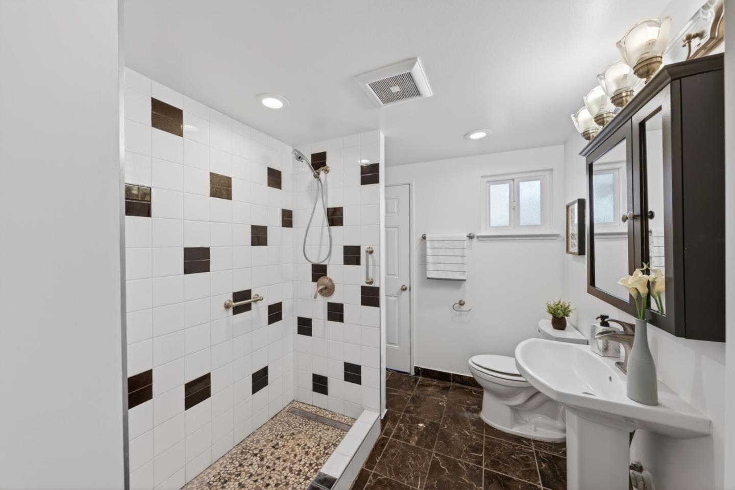 Detail Gallery Image 23 of 33 For 1321 Fernwood Ln, Gilroy,  CA 95020 - 4 Beds | 2 Baths