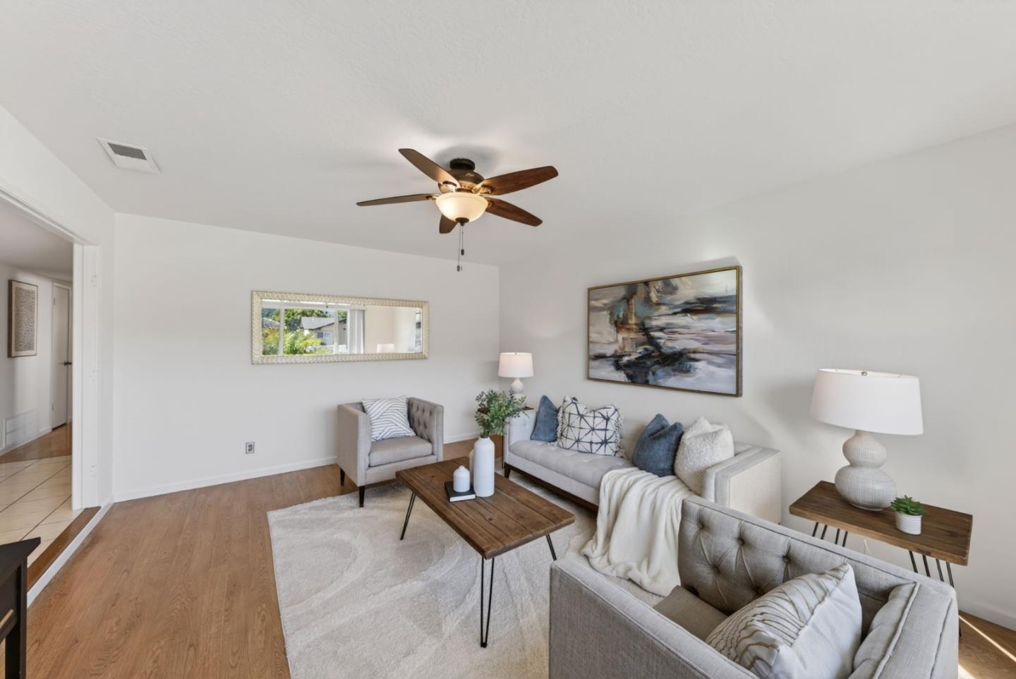 Detail Gallery Image 5 of 33 For 1321 Fernwood Ln, Gilroy,  CA 95020 - 4 Beds | 2 Baths