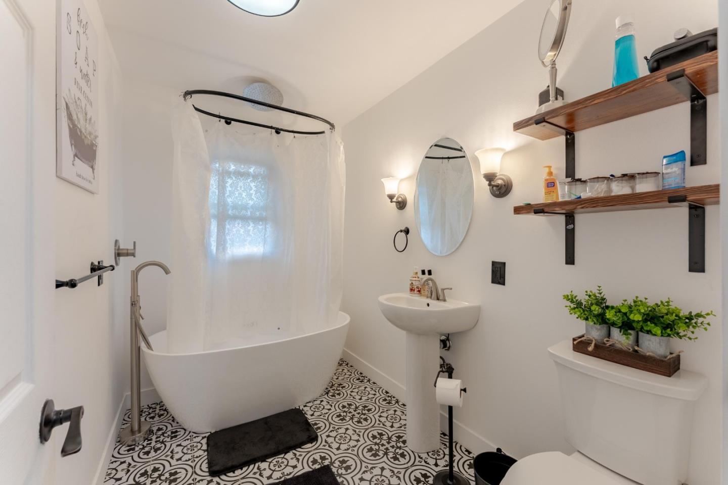 Detail Gallery Image 11 of 32 For 314 Lyndale Ave, San Jose,  CA 95127 - 3 Beds | 2 Baths