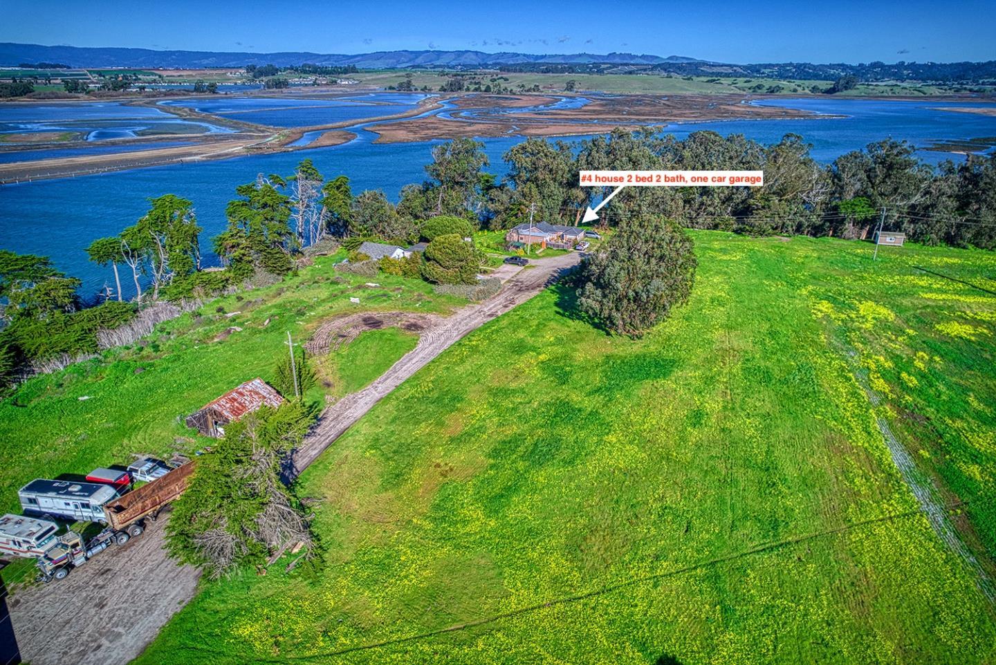 Detail Gallery Image 15 of 55 For 7201 Ca-1, Moss Landing,  CA 95039 - 9 Beds | 8 Baths