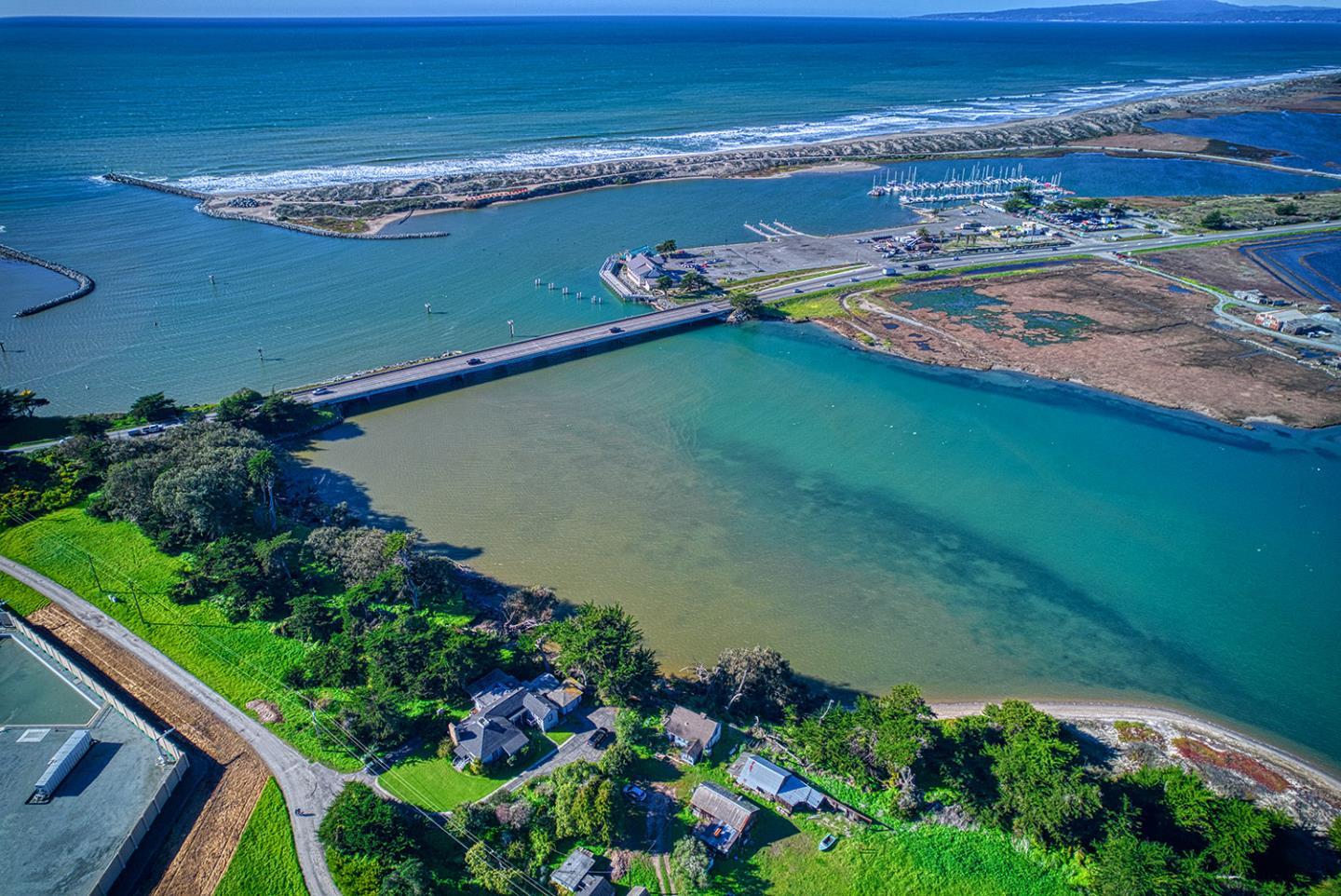 Detail Gallery Image 44 of 55 For 7201 Ca-1, Moss Landing,  CA 95039 - 9 Beds | 8 Baths