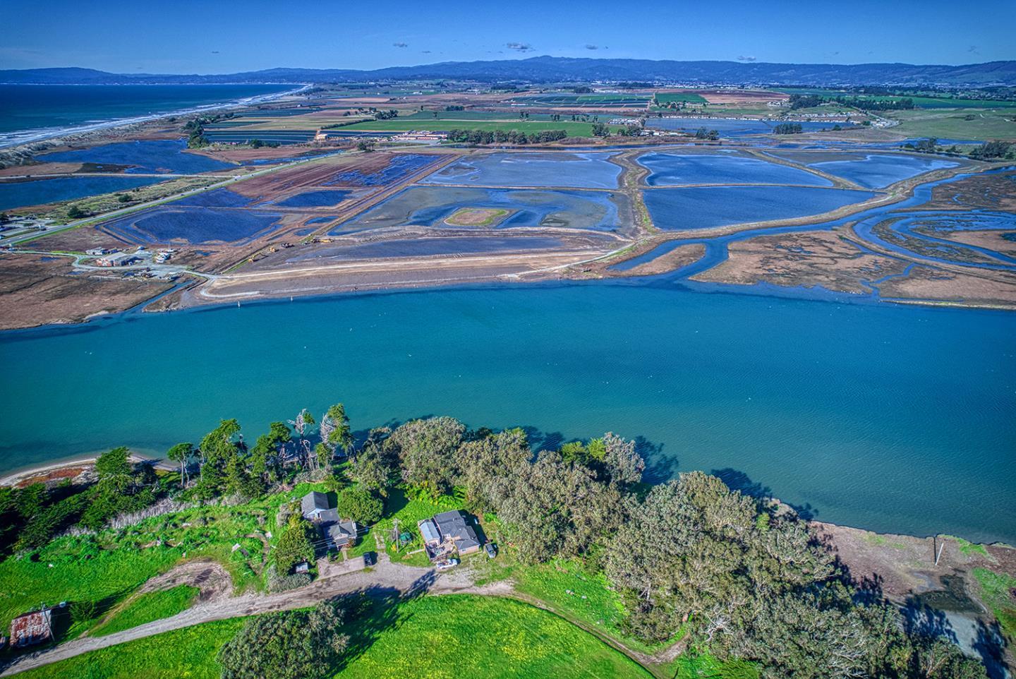 Detail Gallery Image 49 of 55 For 7201 Ca-1, Moss Landing,  CA 95039 - 9 Beds | 8 Baths