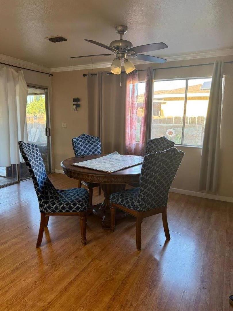 Detail Gallery Image 10 of 13 For 1133 Topaz Dr, Manteca,  CA 95336 - 4 Beds | 2 Baths