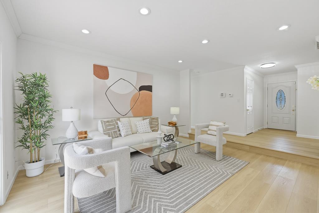 Detail Gallery Image 4 of 28 For 6394 Menlo Dr, San Jose,  CA 95120 - 3 Beds | 2 Baths