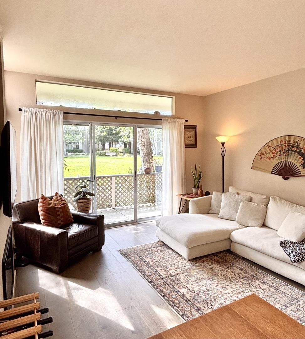 Detail Gallery Image 2 of 6 For 132 Amesport Lndg, Half Moon Bay,  CA 94019 - 2 Beds | 2 Baths