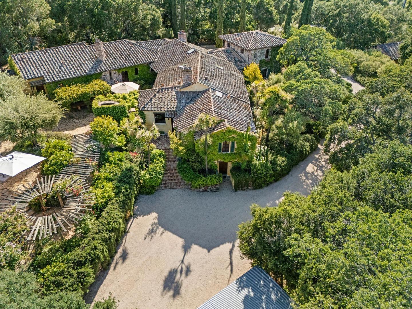 Detail Gallery Image 2 of 65 For 600 Moore Rd, Woodside,  CA 94062 - 4 Beds | 4/1 Baths