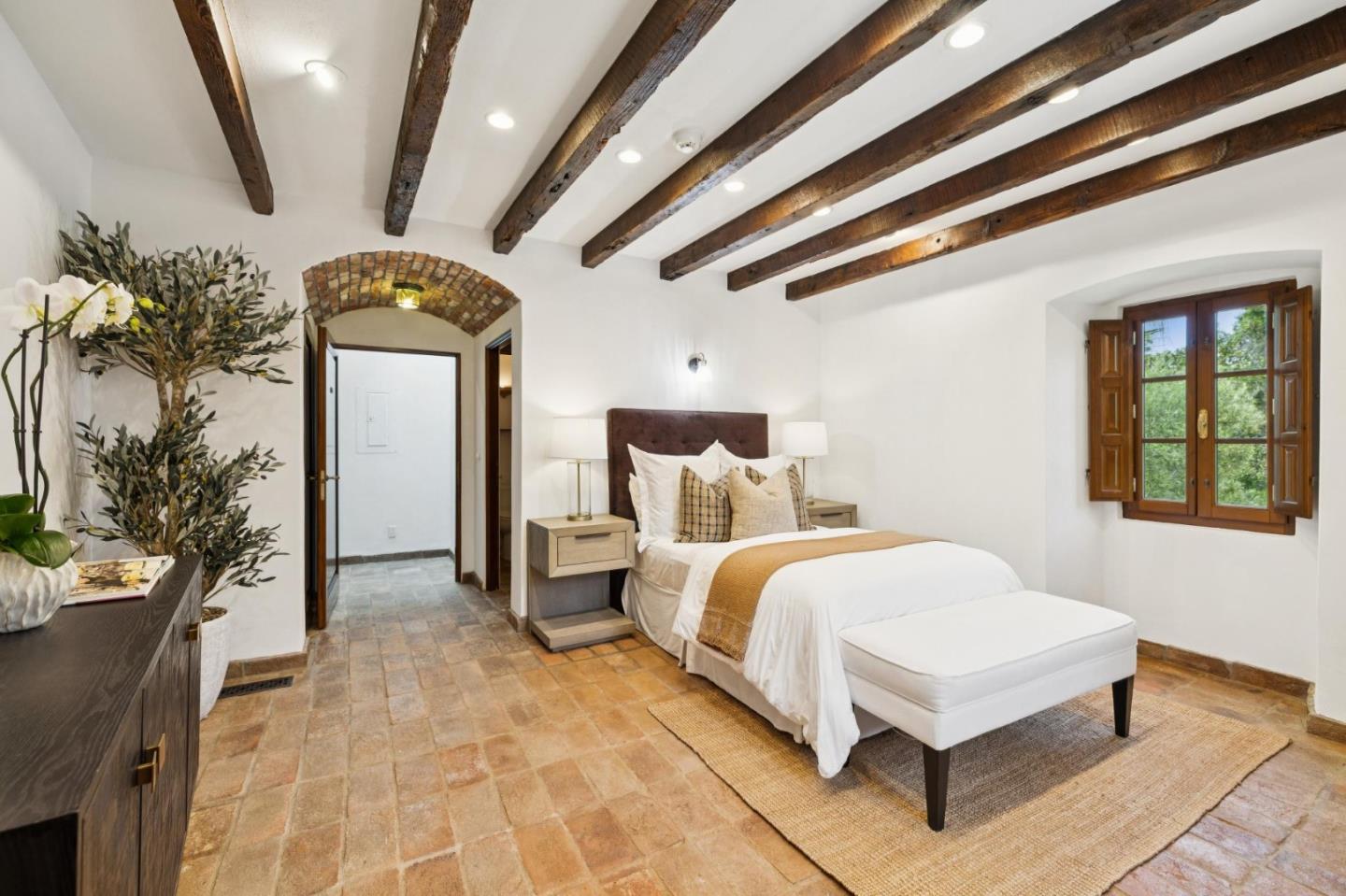 Detail Gallery Image 27 of 65 For 600 Moore Rd, Woodside,  CA 94062 - 4 Beds | 4/1 Baths