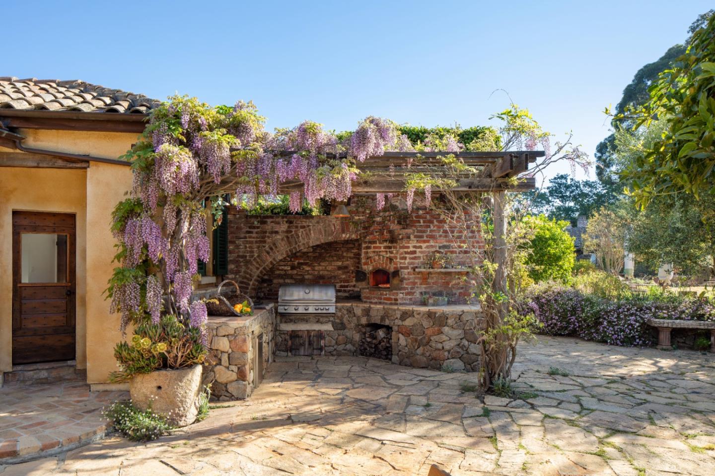 Detail Gallery Image 31 of 65 For 600 Moore Rd, Woodside,  CA 94062 - 4 Beds | 4/1 Baths