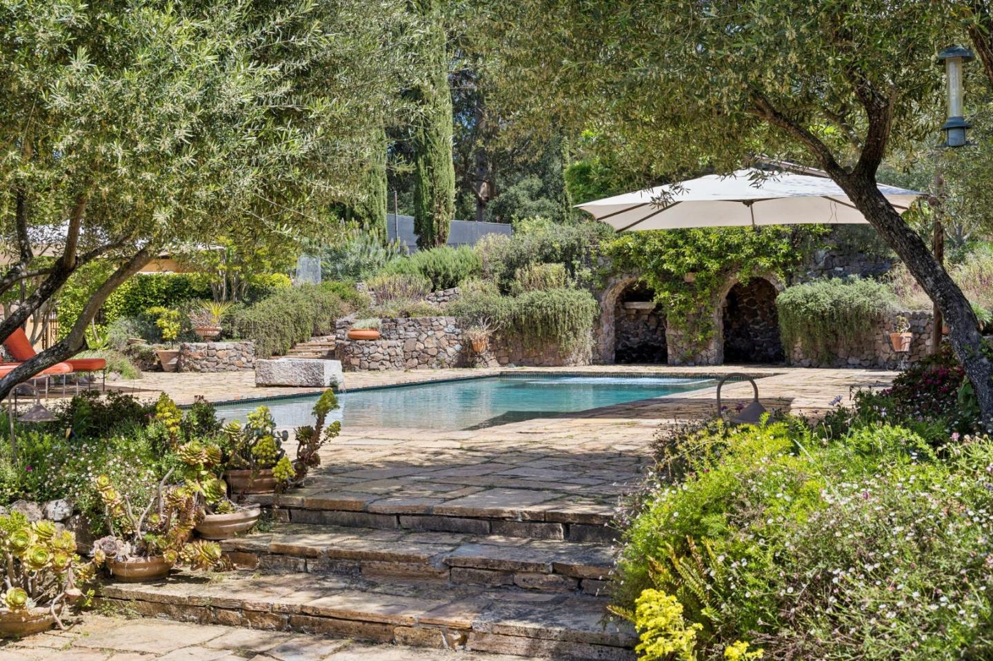 Detail Gallery Image 34 of 65 For 600 Moore Rd, Woodside,  CA 94062 - 4 Beds | 4/1 Baths