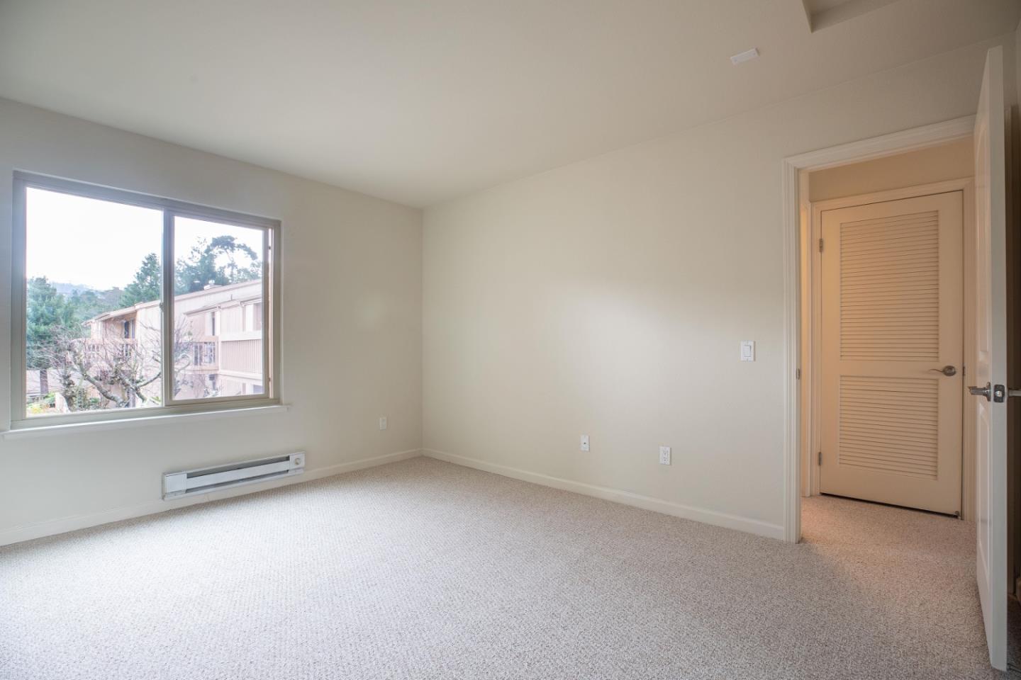 Detail Gallery Image 22 of 33 For 300 Glenwood Cir #258,  Monterey,  CA 93940 - 1 Beds | 1 Baths