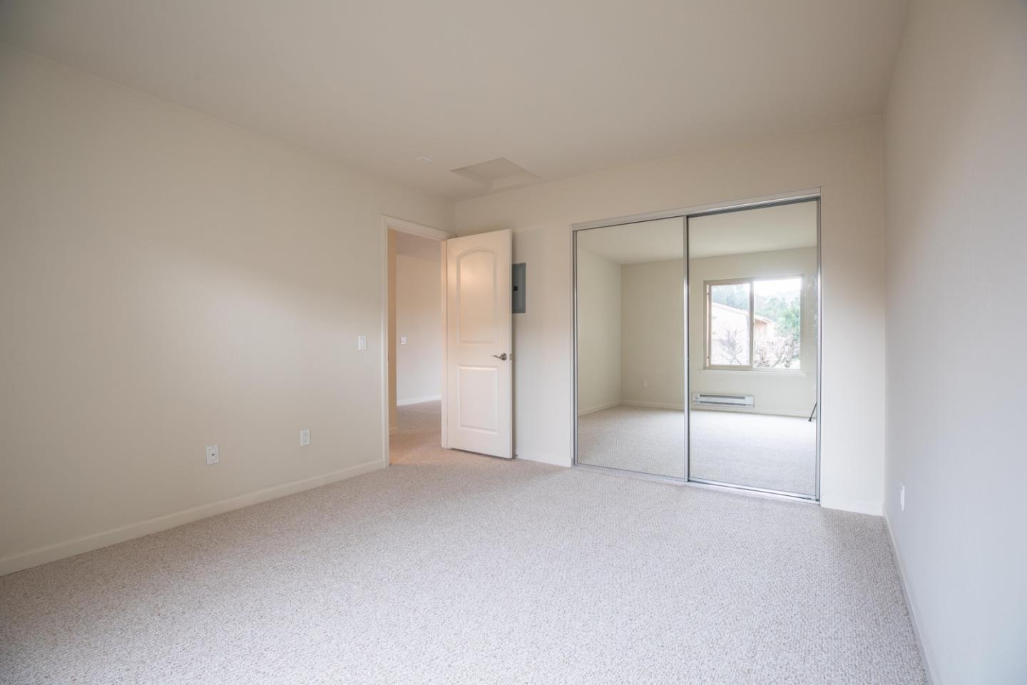 Detail Gallery Image 23 of 33 For 300 Glenwood Cir #258,  Monterey,  CA 93940 - 1 Beds | 1 Baths