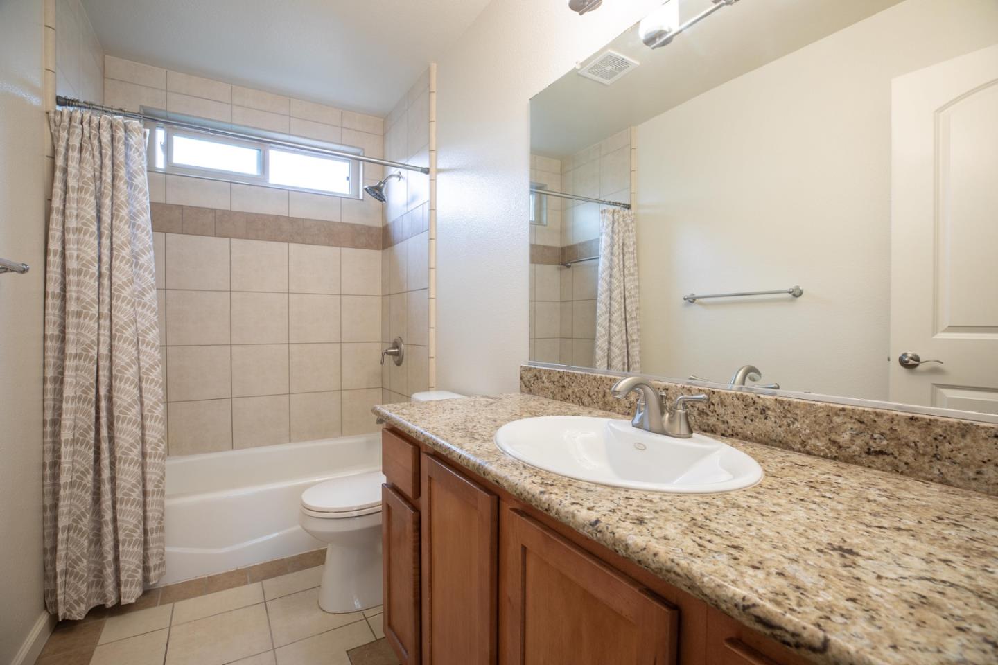 Detail Gallery Image 25 of 33 For 300 Glenwood Cir #258,  Monterey,  CA 93940 - 1 Beds | 1 Baths