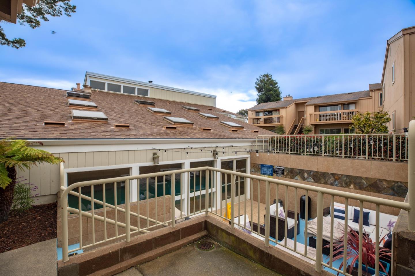 Detail Gallery Image 31 of 33 For 300 Glenwood Cir #258,  Monterey,  CA 93940 - 1 Beds | 1 Baths