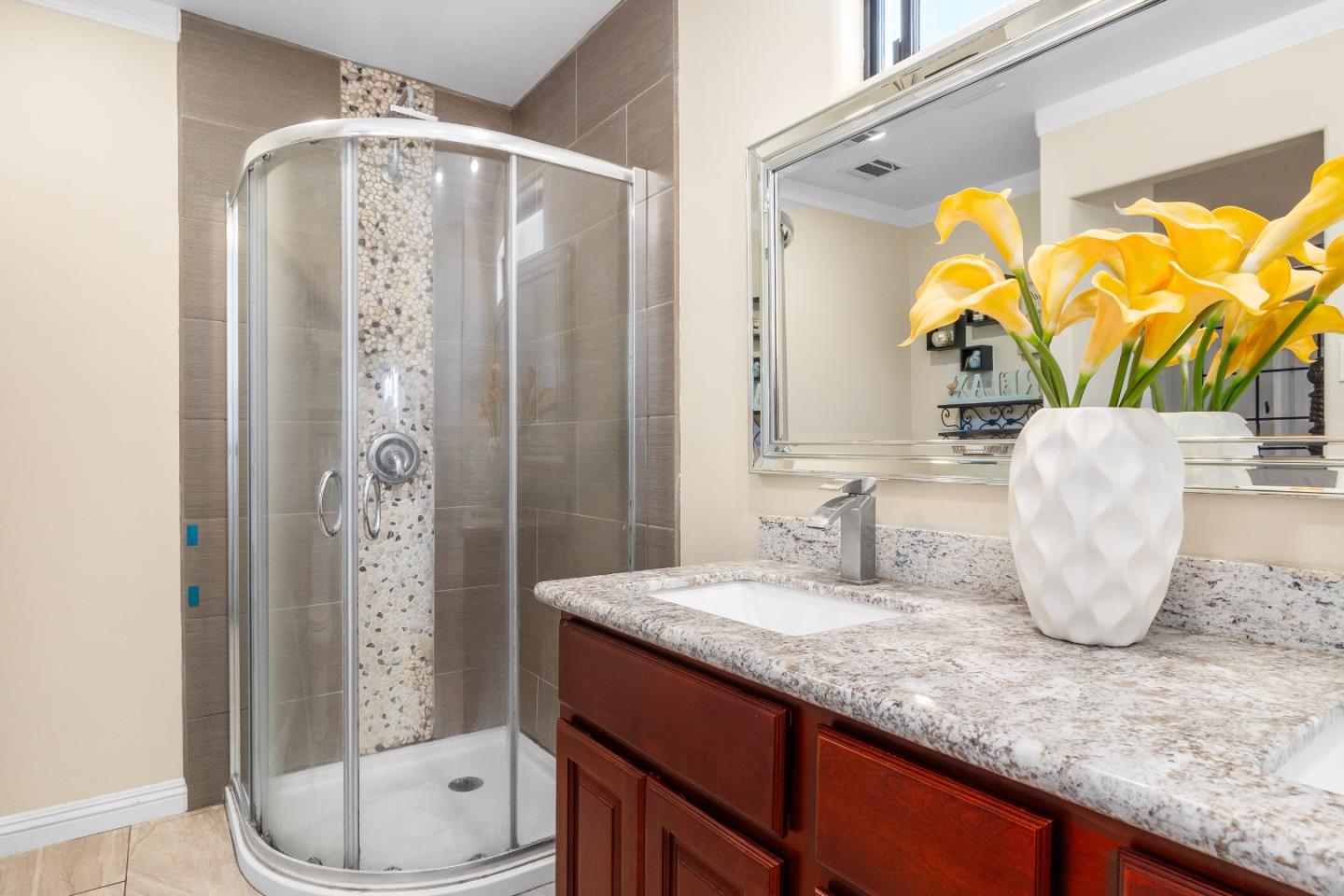 Detail Gallery Image 15 of 36 For 789 Green Valley Rd #11,  Watsonville,  CA 95076 - 2 Beds | 2 Baths