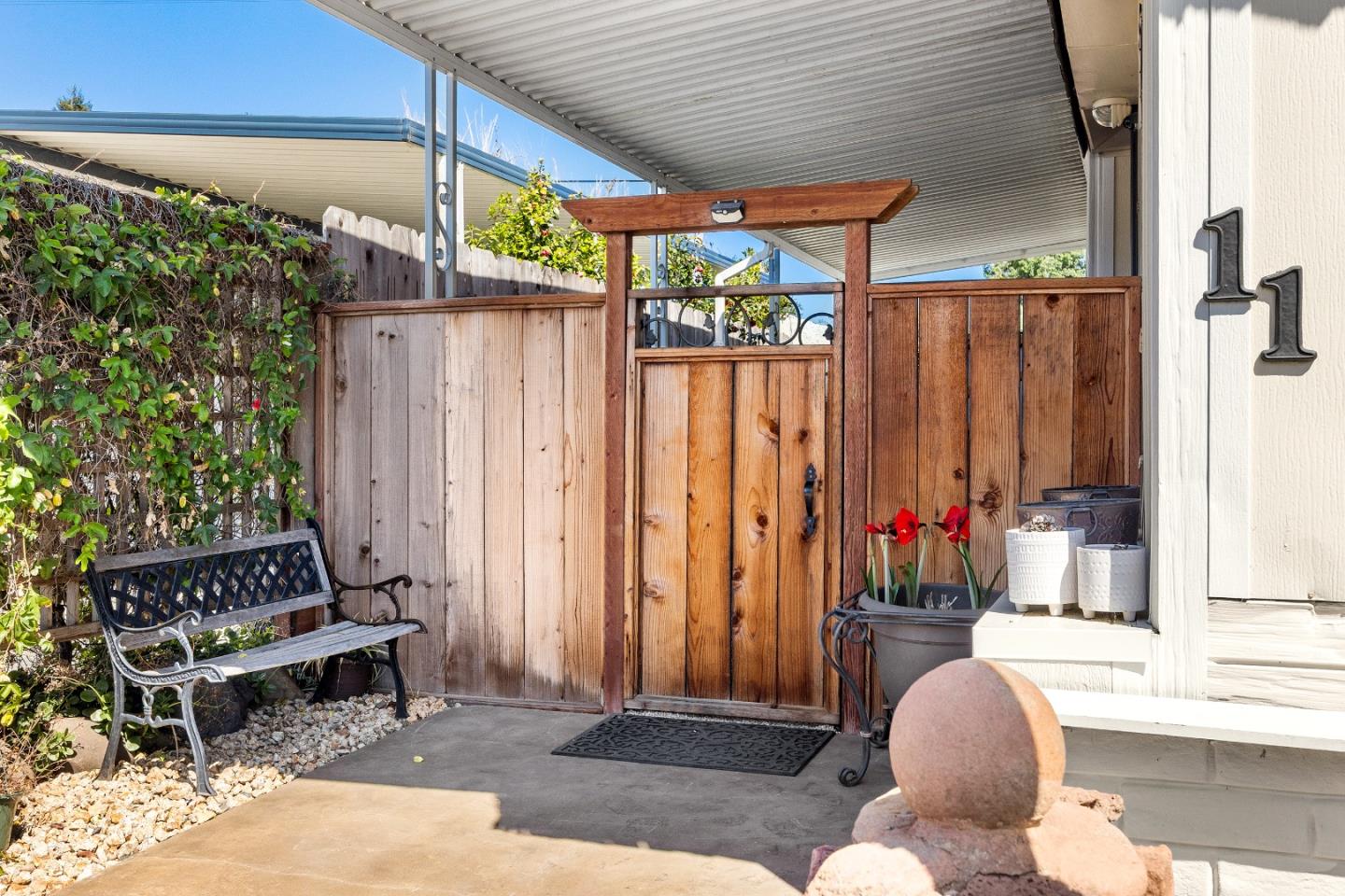 Detail Gallery Image 3 of 36 For 789 Green Valley Rd #11,  Watsonville,  CA 95076 - 2 Beds | 2 Baths