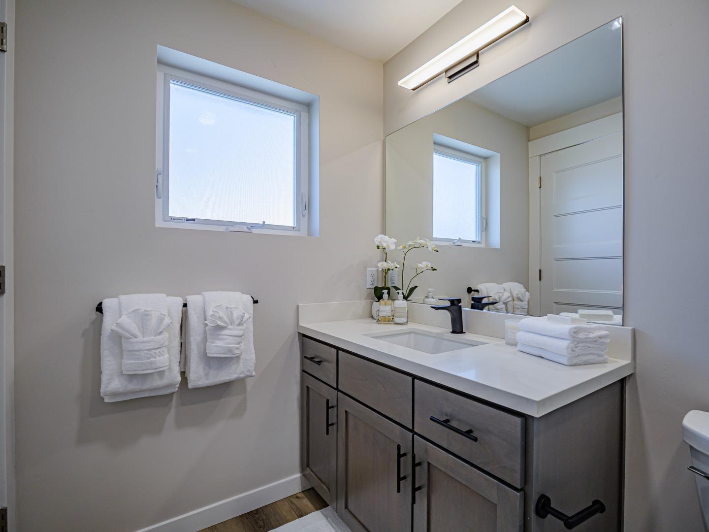 Detail Gallery Image 19 of 25 For 136 Aptos Village Way #1,  Aptos,  CA 95003 - 2 Beds | 2 Baths