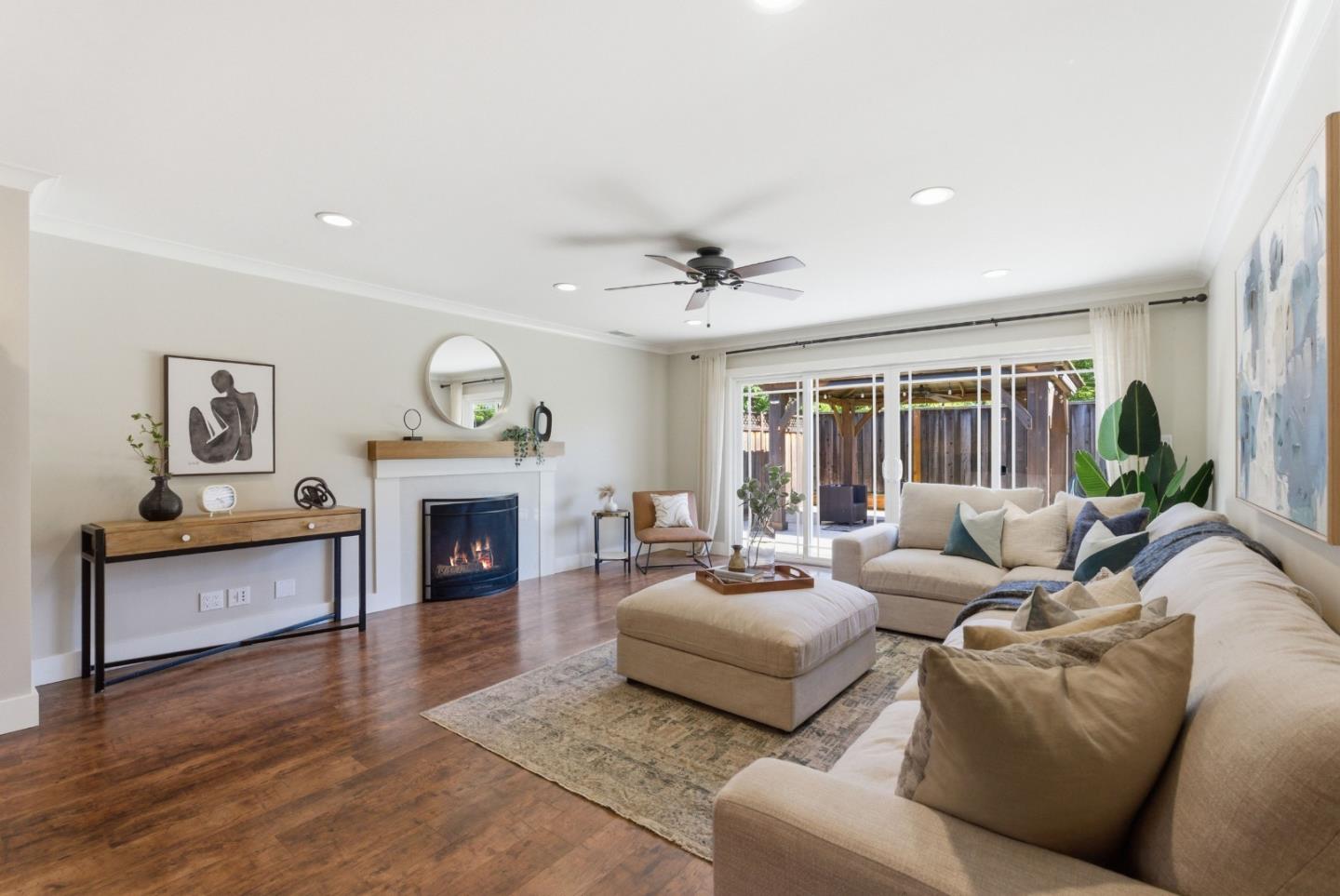 Detail Gallery Image 16 of 69 For 1594 Chambers Dr, San Jose,  CA 95118 - 4 Beds | 2/1 Baths