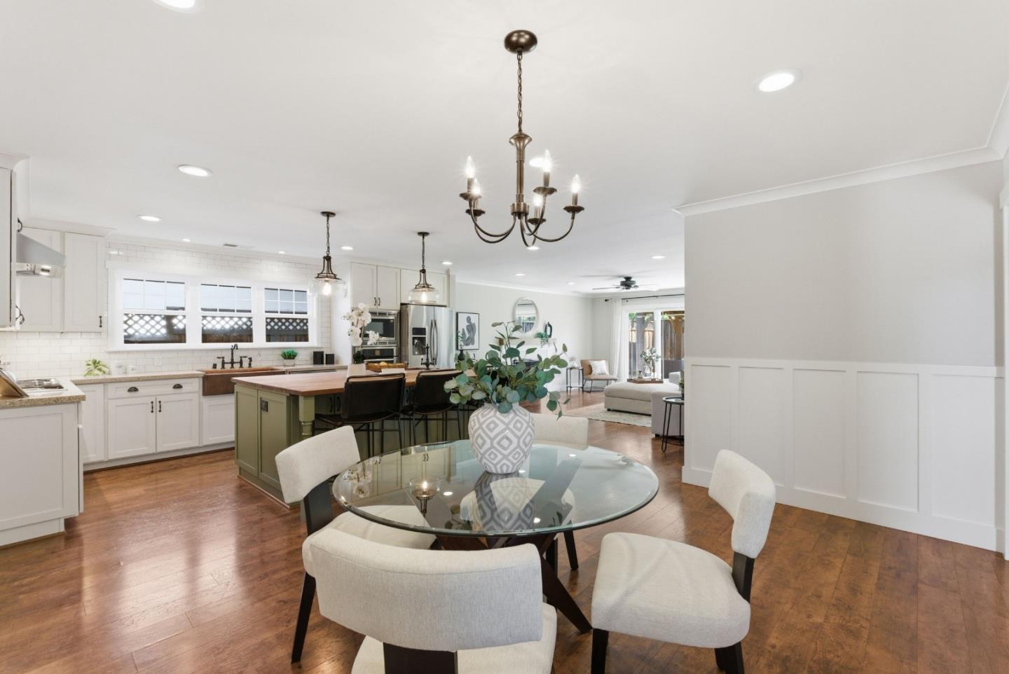 Detail Gallery Image 17 of 69 For 1594 Chambers Dr, San Jose,  CA 95118 - 4 Beds | 2/1 Baths