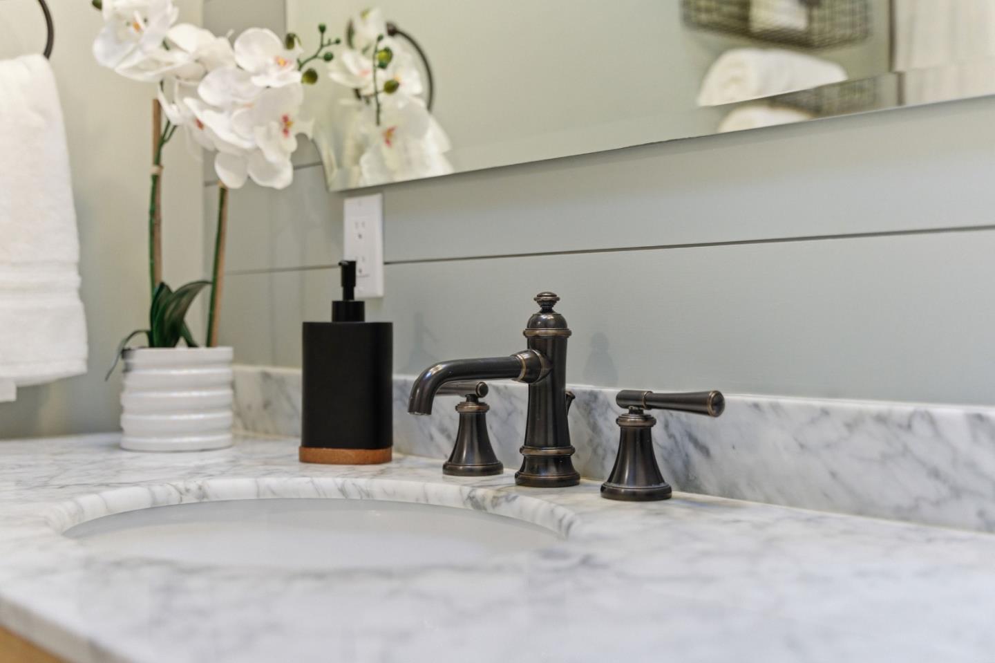 Detail Gallery Image 38 of 69 For 1594 Chambers Dr, San Jose,  CA 95118 - 4 Beds | 2/1 Baths