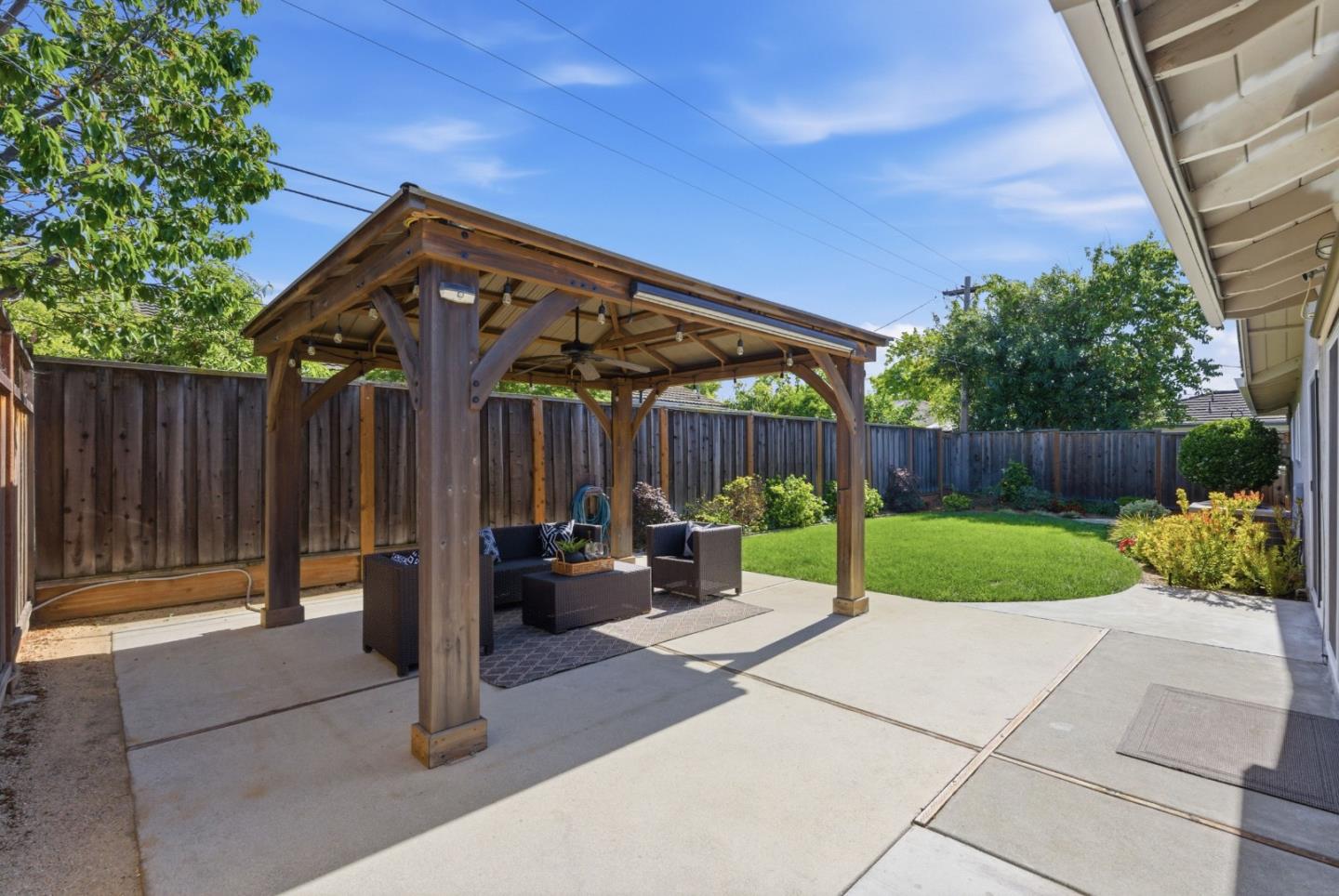 Detail Gallery Image 53 of 69 For 1594 Chambers Dr, San Jose,  CA 95118 - 4 Beds | 2/1 Baths