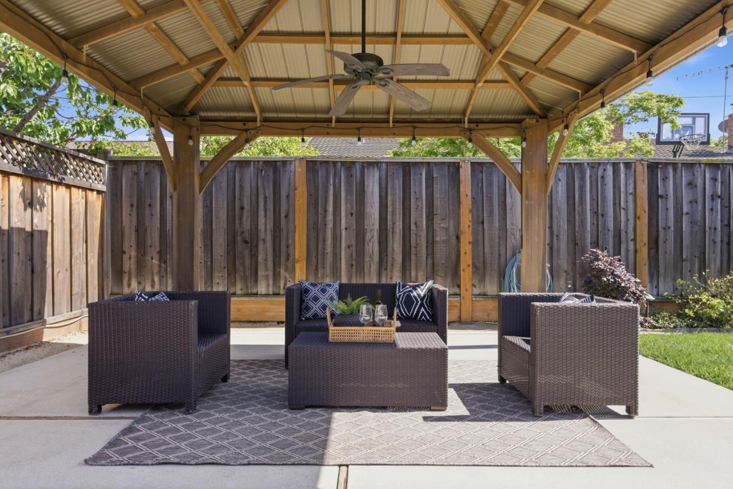 Detail Gallery Image 54 of 69 For 1594 Chambers Dr, San Jose,  CA 95118 - 4 Beds | 2/1 Baths