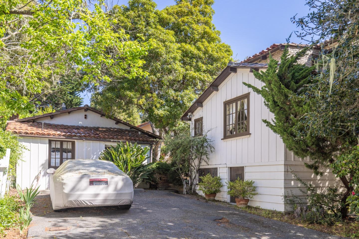 Detail Gallery Image 28 of 34 For 25286 Hatton Rd, Carmel,  CA 93923 - 5 Beds | 5 Baths